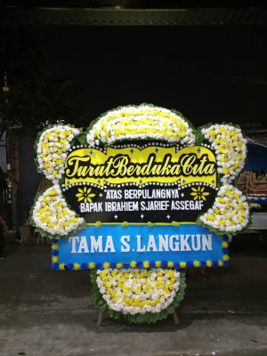 Papan Bunga Duka di Candimulyo